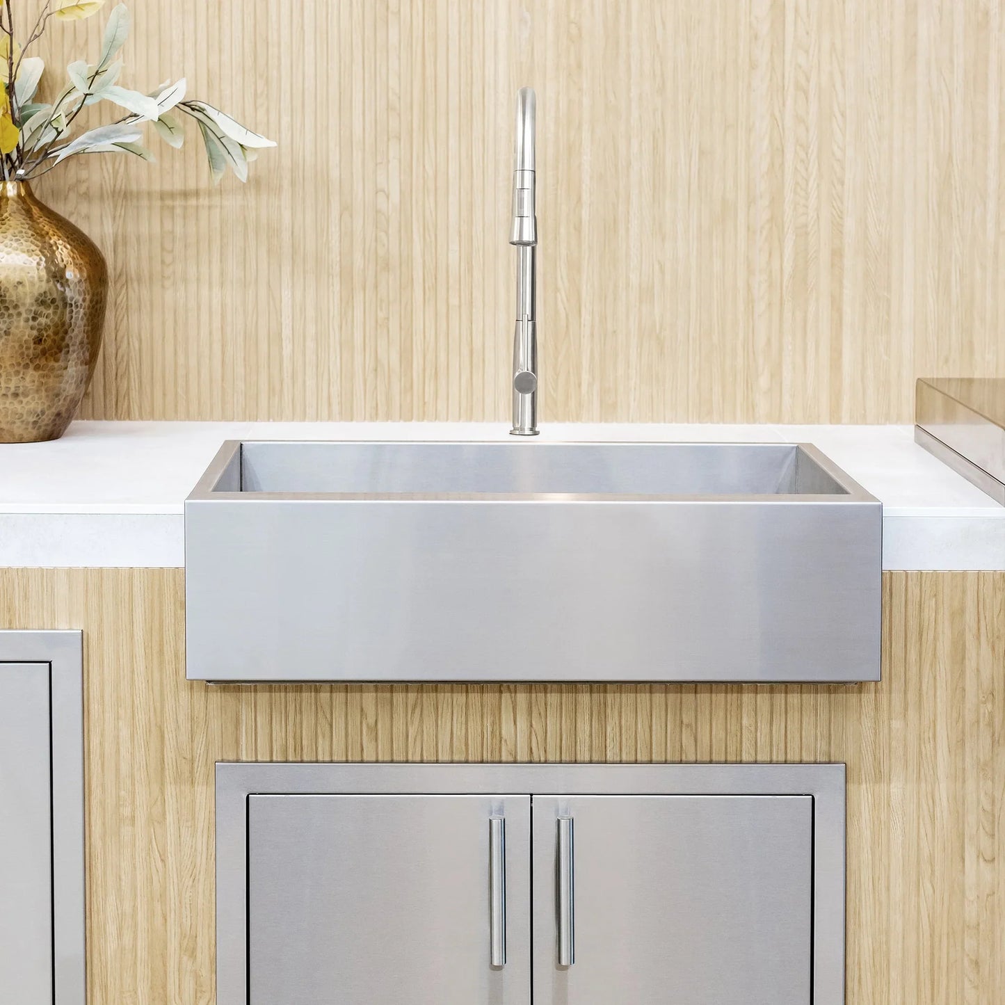 Summerset 32" Farmhouse Sink.