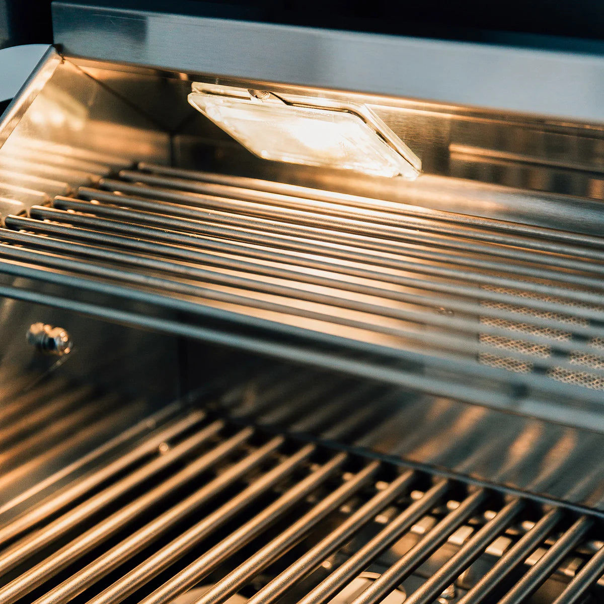 Summerset Sizzler PRO Series 40" Natural Gas Free Standing